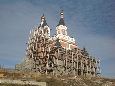 Строительство храма на Святом ключе. Осень 2013 года