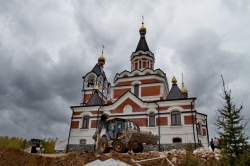 Храм в честь Новомученников и Исповедников земли Русской готовится к освящению