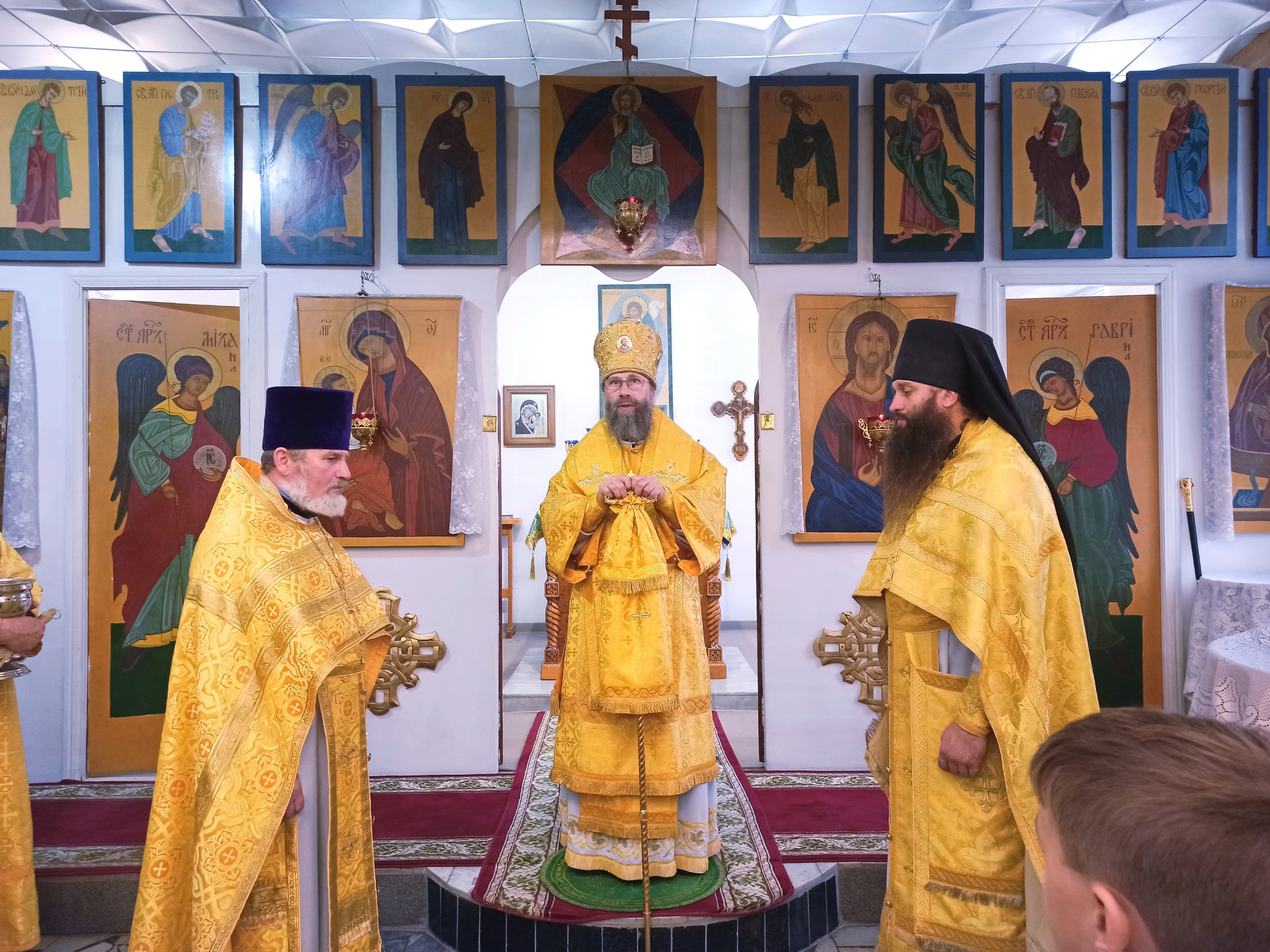  Епископ Леонид провёл Божественную литургию в день памяти преподобного Сергия, игумена Радонежского, всея России чудотворца